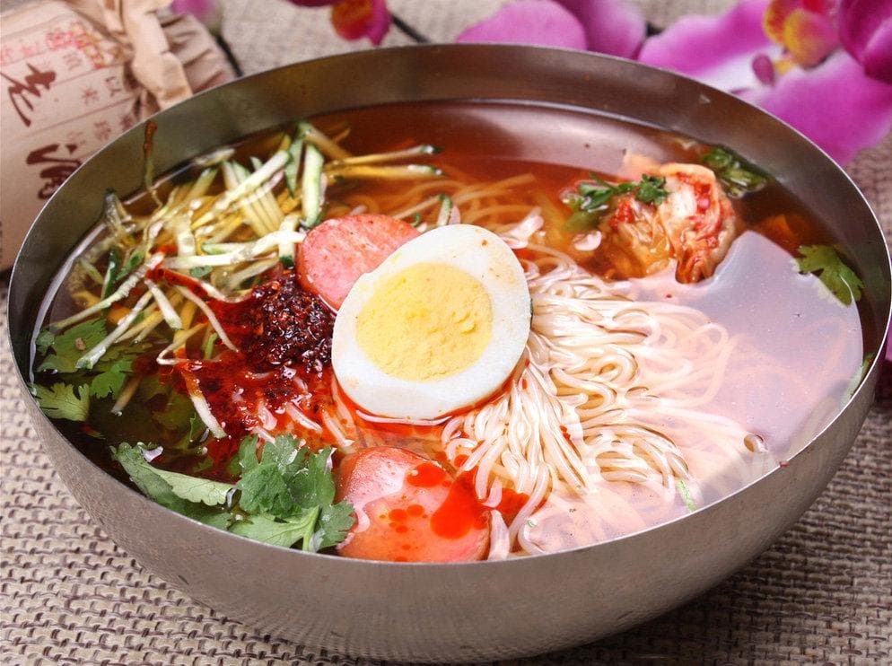 吉林冷面 - 凉爽酸甜的东北特色美食