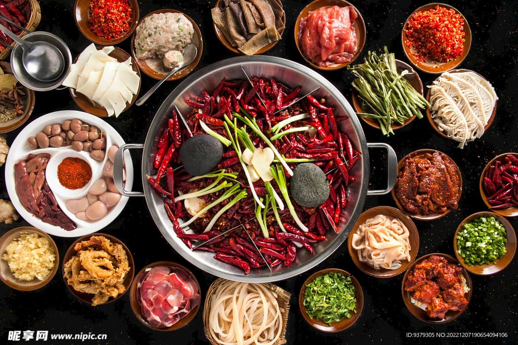 四川火锅 - 中国传统美食